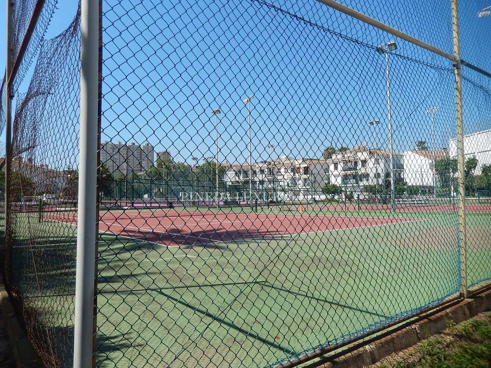 4 soverom Rekkehus til salgs i Puig - € 720 000 (Ref: 9400955)