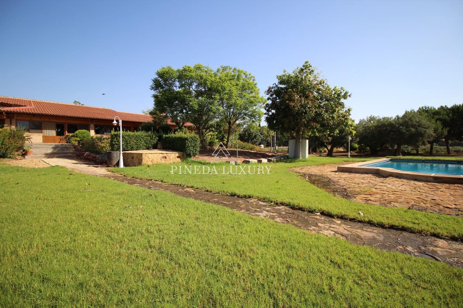 3 sovrum Villa till salu i Puig med pool garage - 899 000 € (Ref: 9400957)