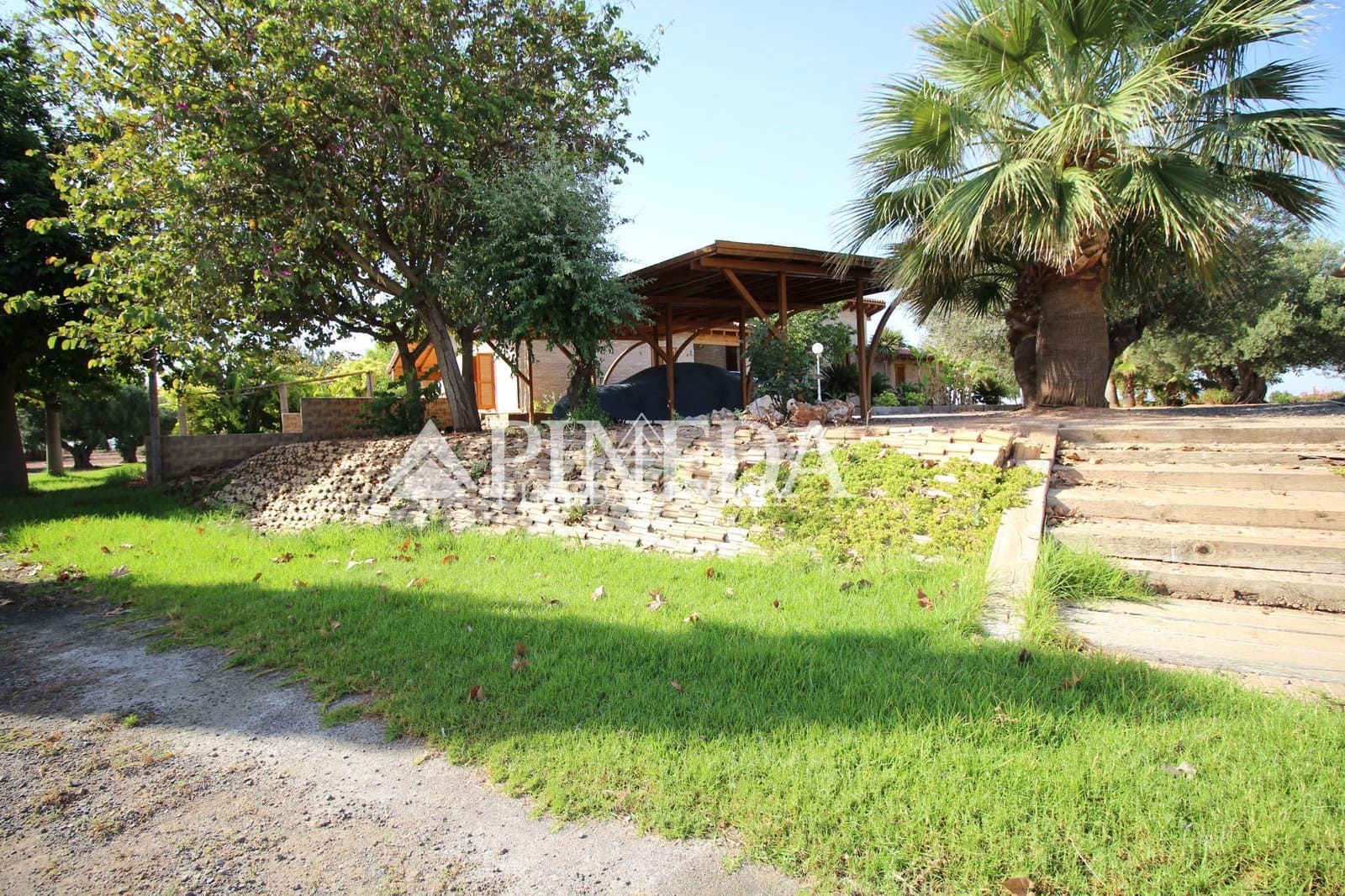 3 Zimmer Villa zu verkaufen in Puig mit Pool Garage - 899.000 € (Ref: 9400957)