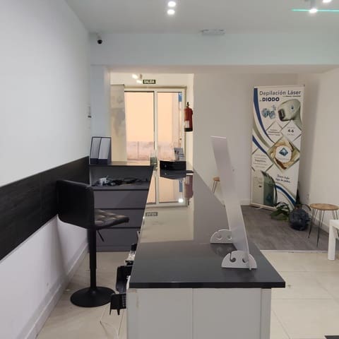 Erhverv til leje i Sant Francesc, Valencia by - € 5.500 (Ref: 9400959)