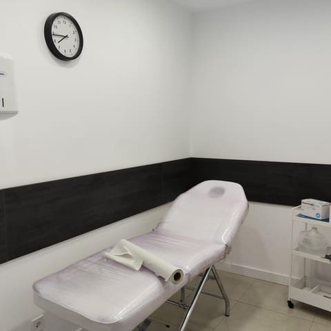 Erhverv til leje i Sant Francesc, Valencia by - € 5.500 (Ref: 9400959)