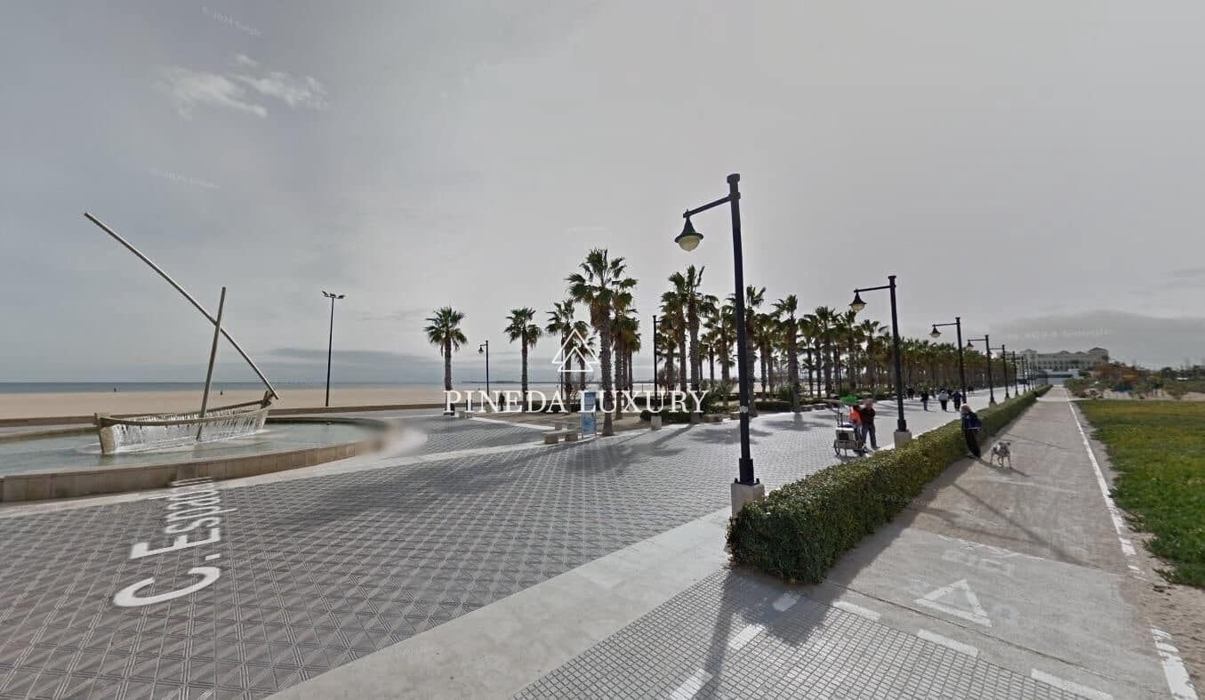 Chalet de 6 habitaciones en València ciudad en venta - 1.190.000 € (Ref: 9400962)