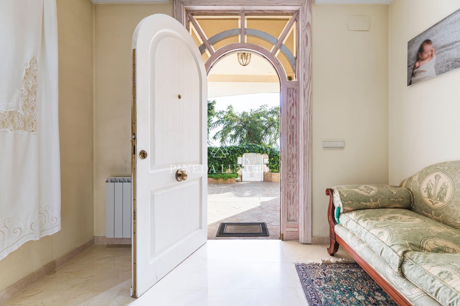 7 makuuhuone Huvila myytävänä paikassa Puig mukana uima-altaan 
autotalli - 1 200 000 € (Ref: 9400963)