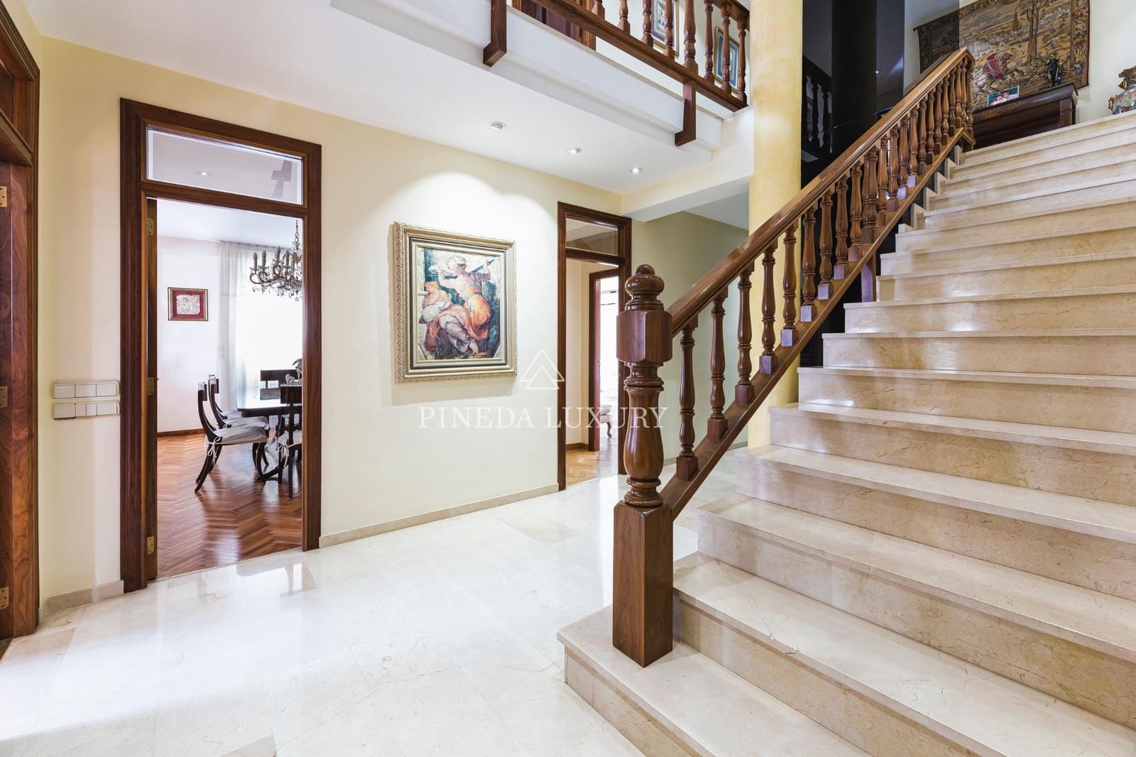 7 makuuhuone Huvila myytävänä paikassa Puig mukana uima-altaan 
autotalli - 1 200 000 € (Ref: 9400963)