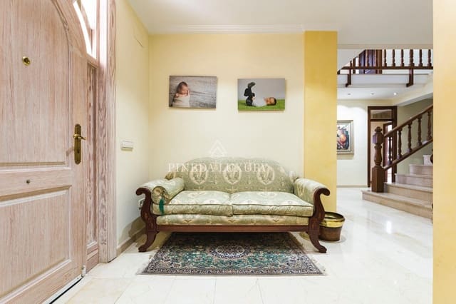 7 soverom Villa til salgs i Puig med svømmebasseng garasje - € 1 200 000 (Ref: 9400963)