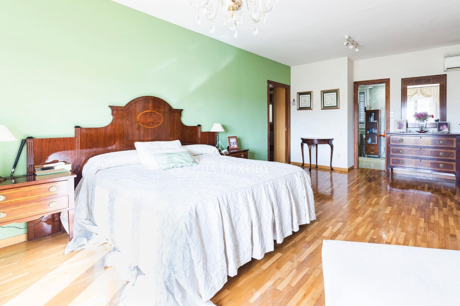 7 makuuhuone Huvila myytävänä paikassa Puig mukana uima-altaan 
autotalli - 1 200 000 € (Ref: 9400963)