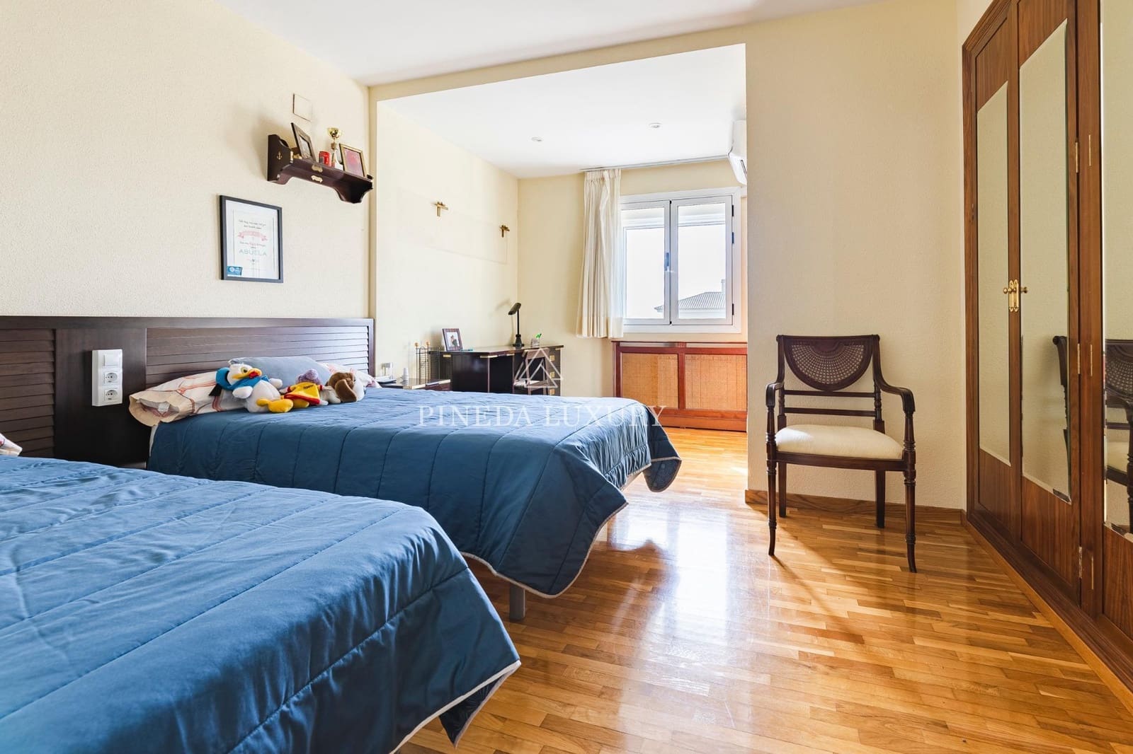 7 makuuhuone Huvila myytävänä paikassa Puig mukana uima-altaan 
autotalli - 1 200 000 € (Ref: 9400963)