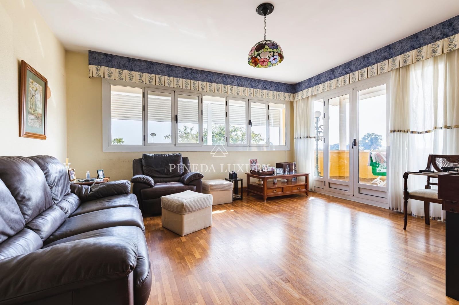 7 makuuhuone Huvila myytävänä paikassa Puig mukana uima-altaan 
autotalli - 1 200 000 € (Ref: 9400963)