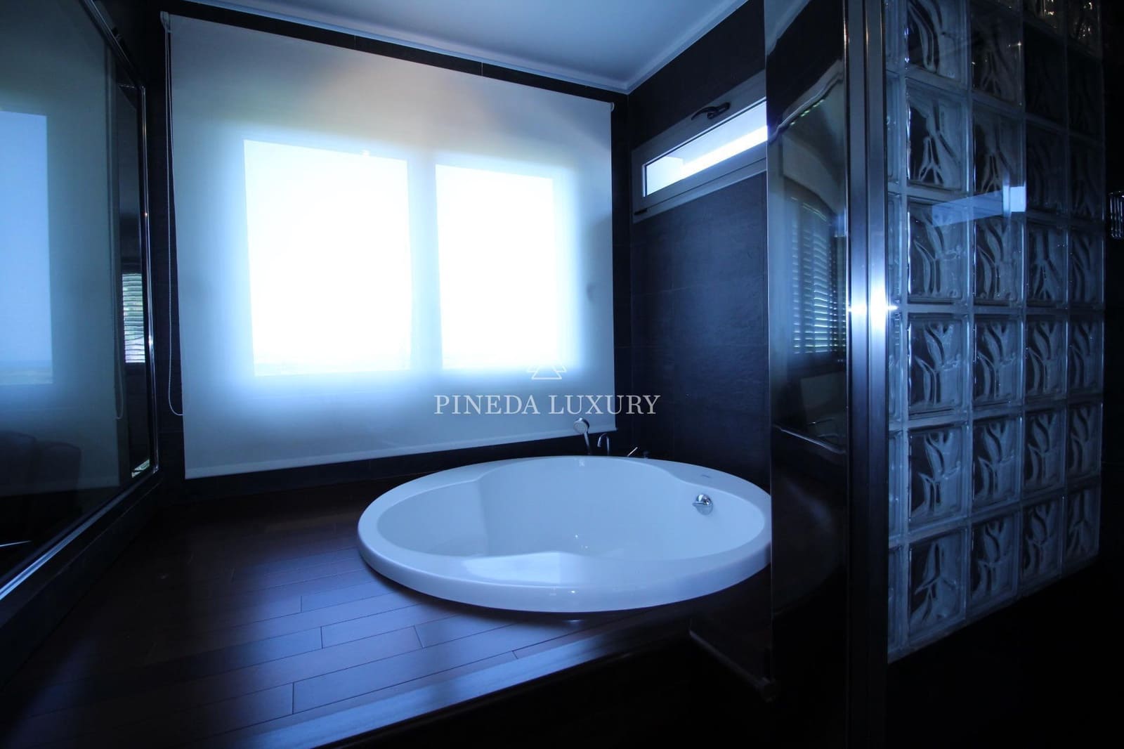 4 sovrum Villa till salu i Pucol med pool garage - 900 000 € (Ref: 9403360)