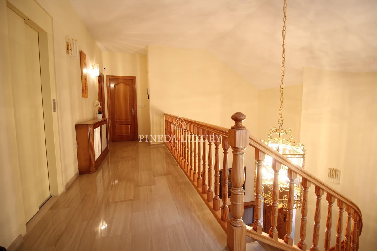 7 slaapkamer Villa te koop in Pucol met zwembad garage - € 1.550.000 (Ref: 9403361)