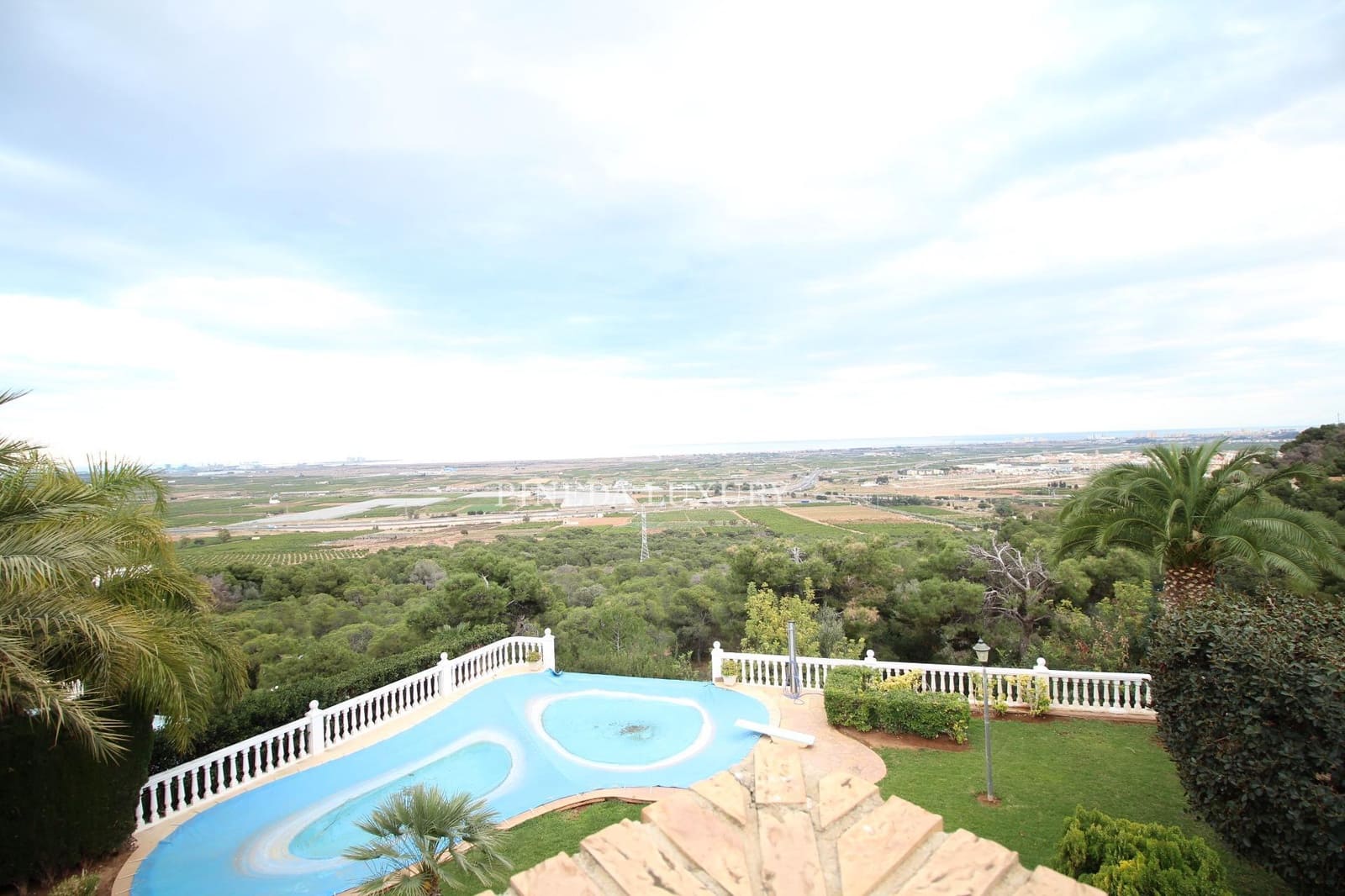 7 slaapkamer Villa te koop in Pucol met zwembad garage - € 1.550.000 (Ref: 9403361)