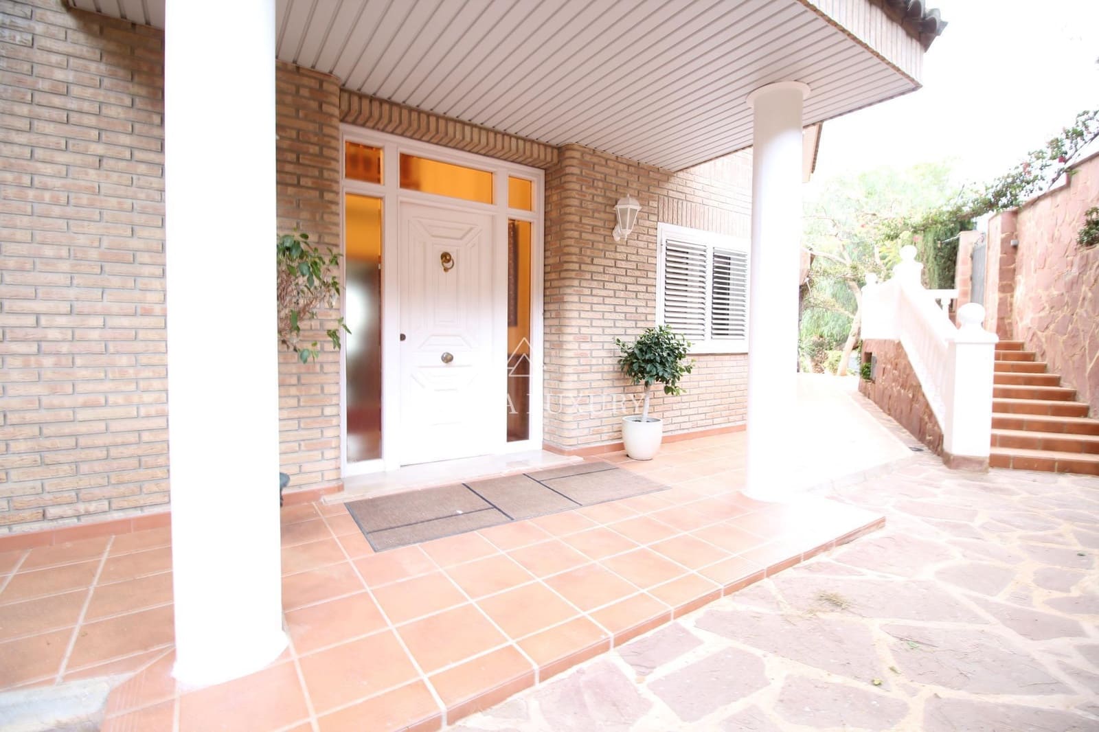 7 slaapkamer Villa te koop in Pucol met zwembad garage - € 1.550.000 (Ref: 9403361)