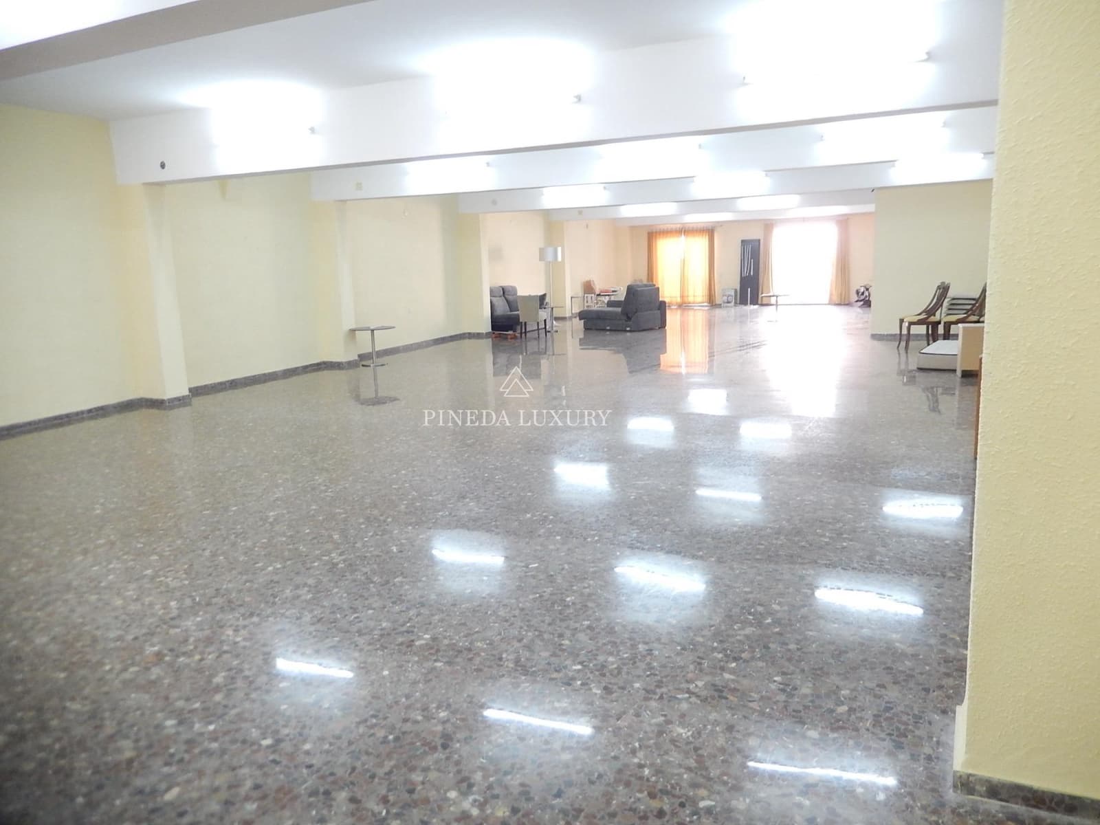 3 chambre Local Commercial à vendre à Sagunto / Sagunt avec garage - 1 250 000 € (Ref: 9403365)