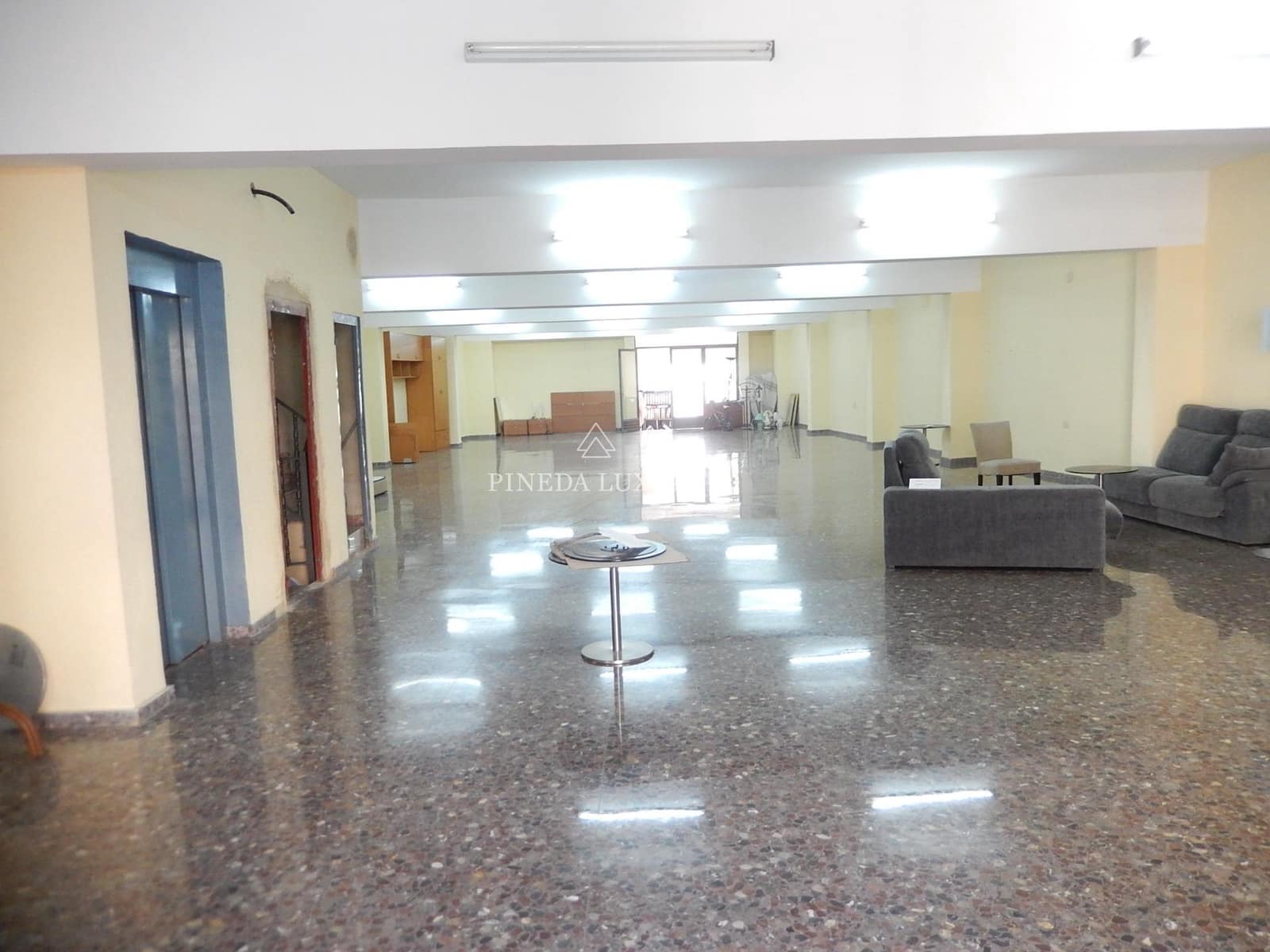 3 chambre Local Commercial à vendre à Sagunto / Sagunt avec garage - 1 250 000 € (Ref: 9403365)