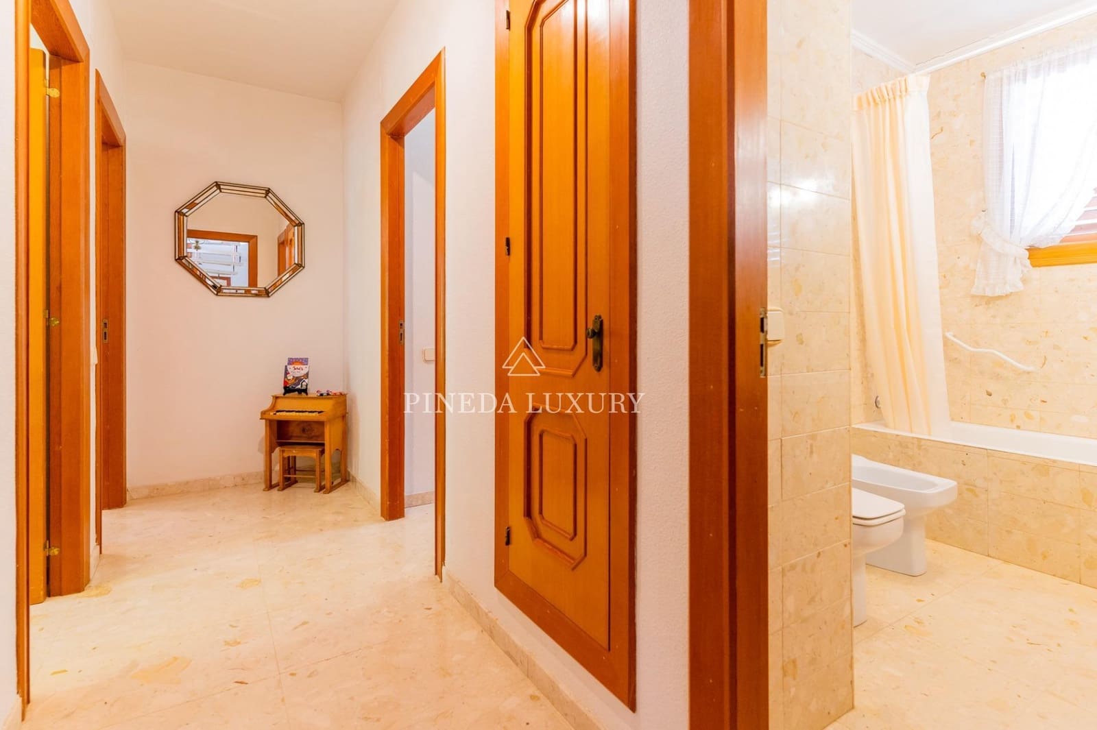 6 soverom Villa til salgs i Pucol med garasje - € 1 750 000 (Ref: 9406837)