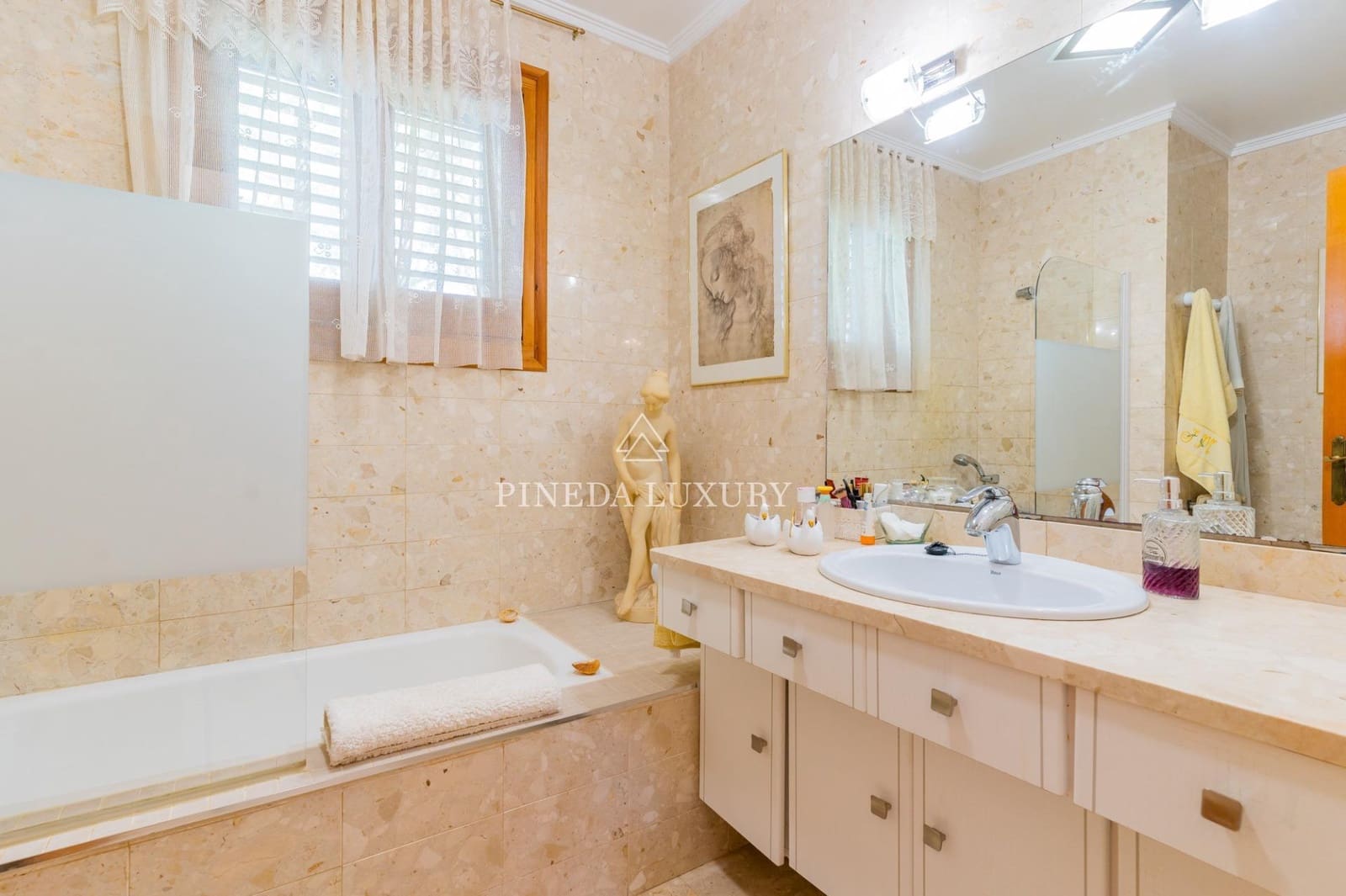 6 soverom Villa til salgs i Pucol med garasje - € 1 750 000 (Ref: 9406837)