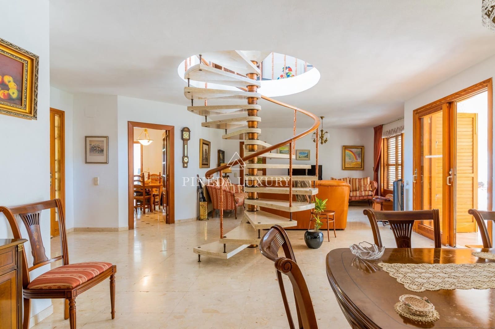 6 soverom Villa til salgs i Pucol med garasje - € 1 750 000 (Ref: 9406837)