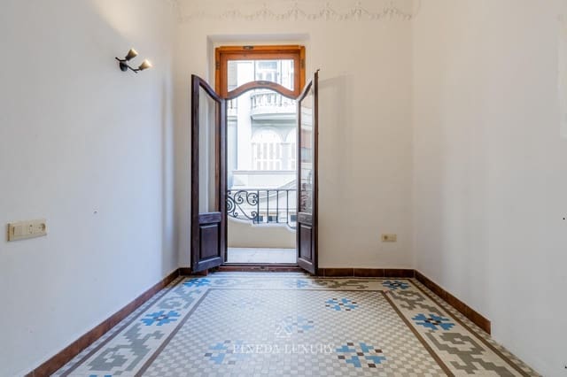 Piso de 6 habitaciones en Sant Francesc, València ciudad en venta - 950.000 € (Ref: 9406838)