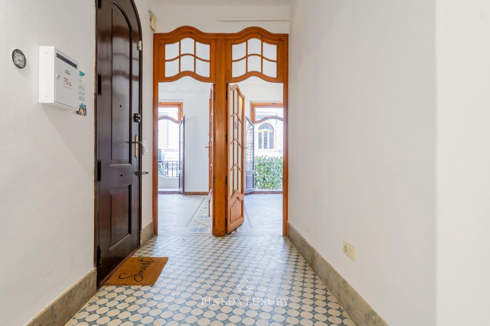 6 bedroom Flat for sale in Valencia city - € 950,000 (Ref: 9406838)