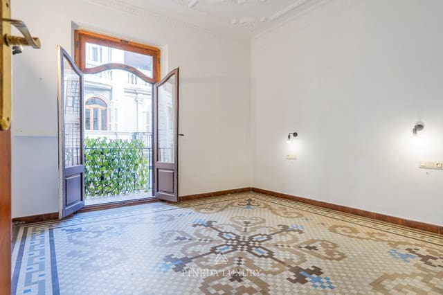 6 bedroom Flat for sale in Sant Francesc, Valencia city - € 950,000 (Ref: 9406838)