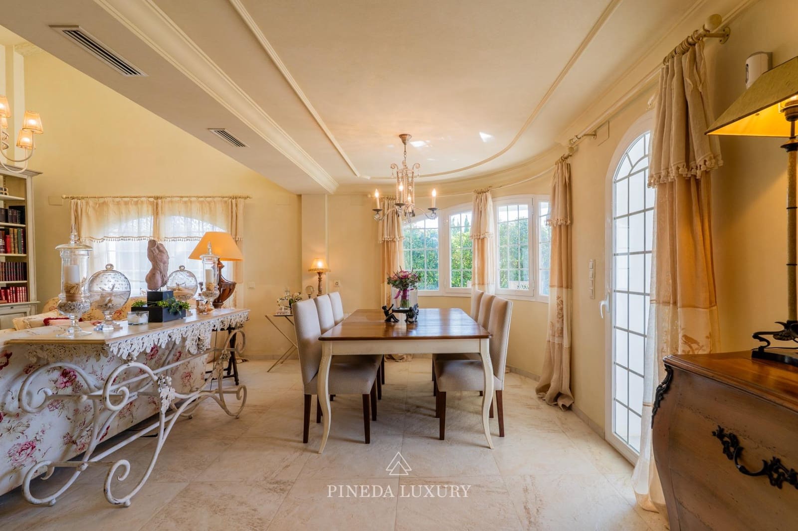 5 soverom Villa til salgs i Pucol med svømmebasseng garasje - € 1 550 000 (Ref: 9406839)