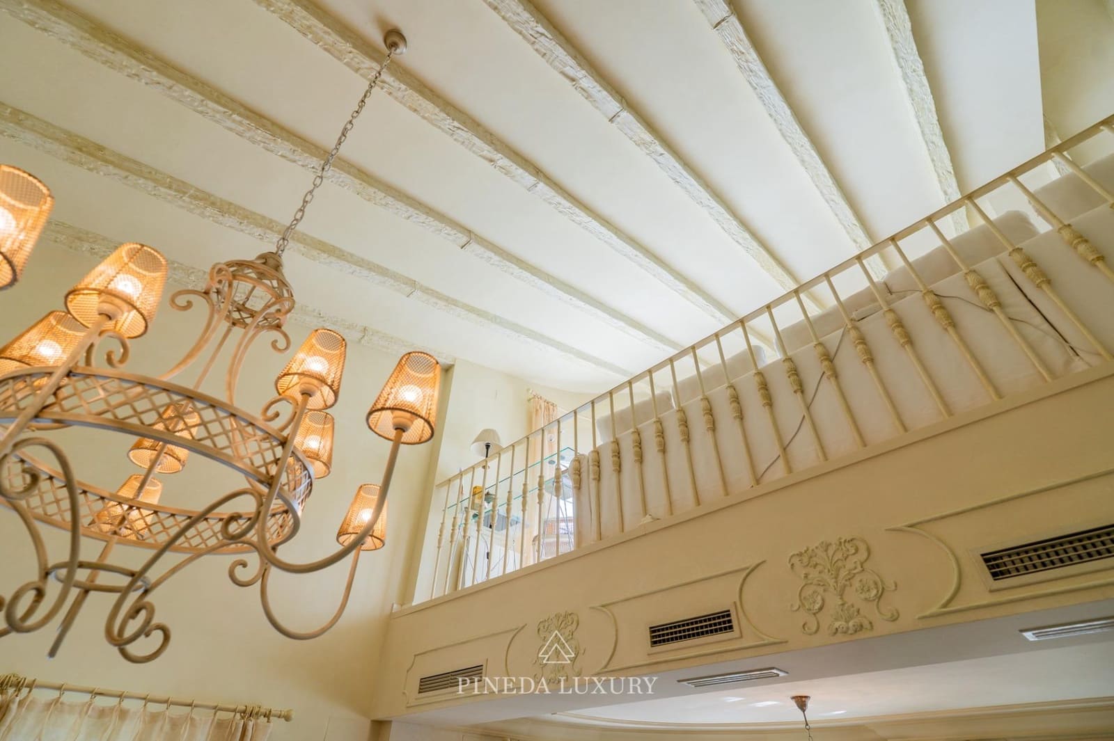 5 soverom Villa til salgs i Pucol med svømmebasseng garasje - € 1 550 000 (Ref: 9406839)