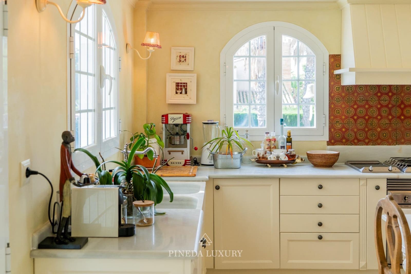 5 soverom Villa til salgs i Pucol med svømmebasseng garasje - € 1 550 000 (Ref: 9406839)