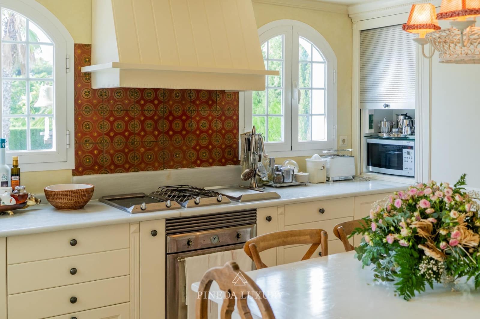 5 soverom Villa til salgs i Pucol med svømmebasseng garasje - € 1 550 000 (Ref: 9406839)