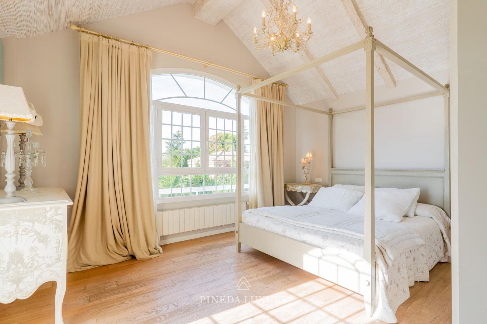 5 soverom Villa til salgs i Pucol med svømmebasseng garasje - € 1 550 000 (Ref: 9406839)