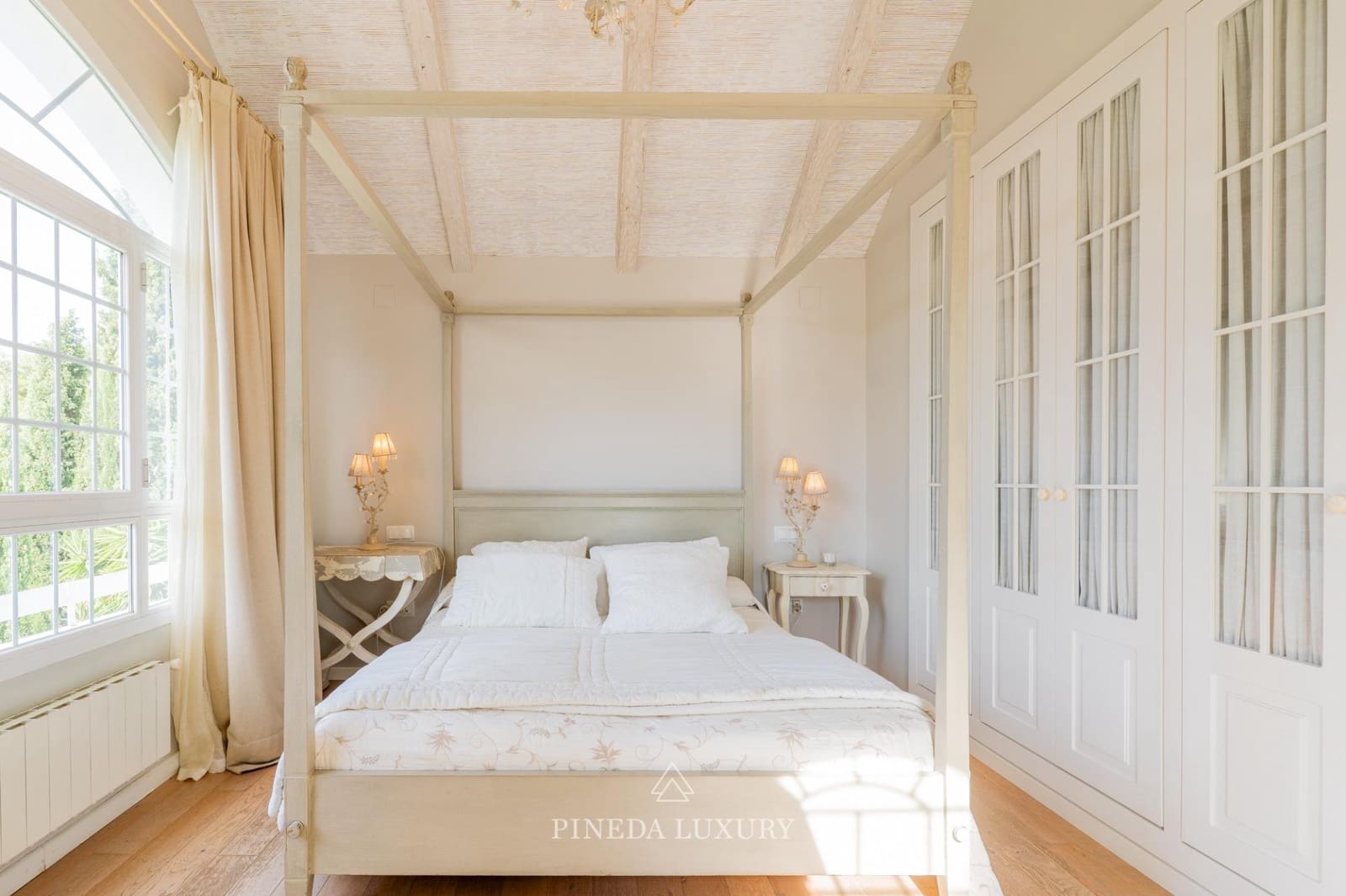 5 soverom Villa til salgs i Pucol med svømmebasseng garasje - € 1 550 000 (Ref: 9406839)