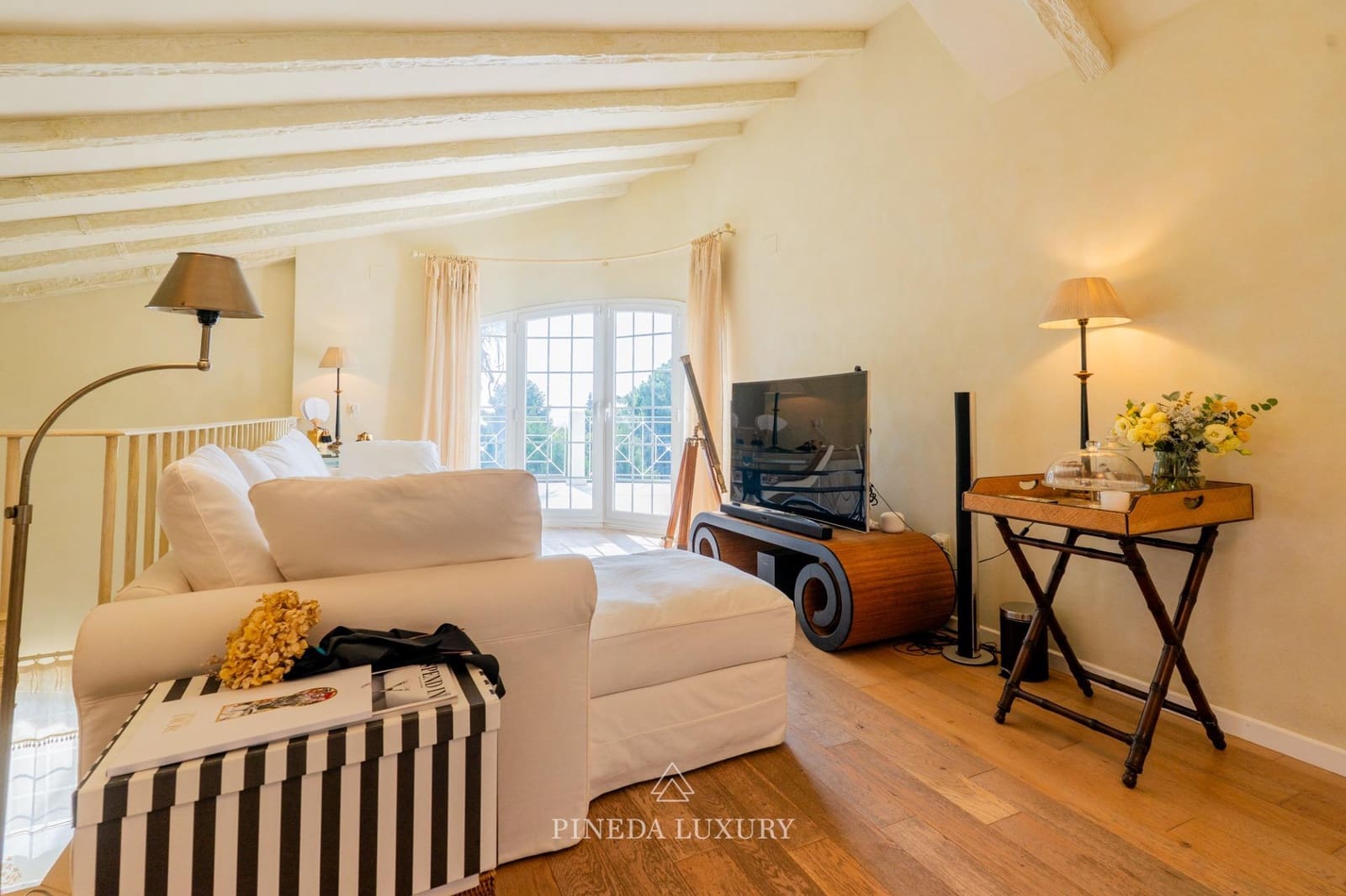 5 soverom Villa til salgs i Pucol med svømmebasseng garasje - € 1 550 000 (Ref: 9406839)