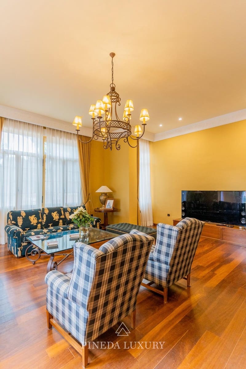 5 soverom Villa til salgs i Pucol med svømmebasseng garasje - € 1 645 000 (Ref: 9406840)