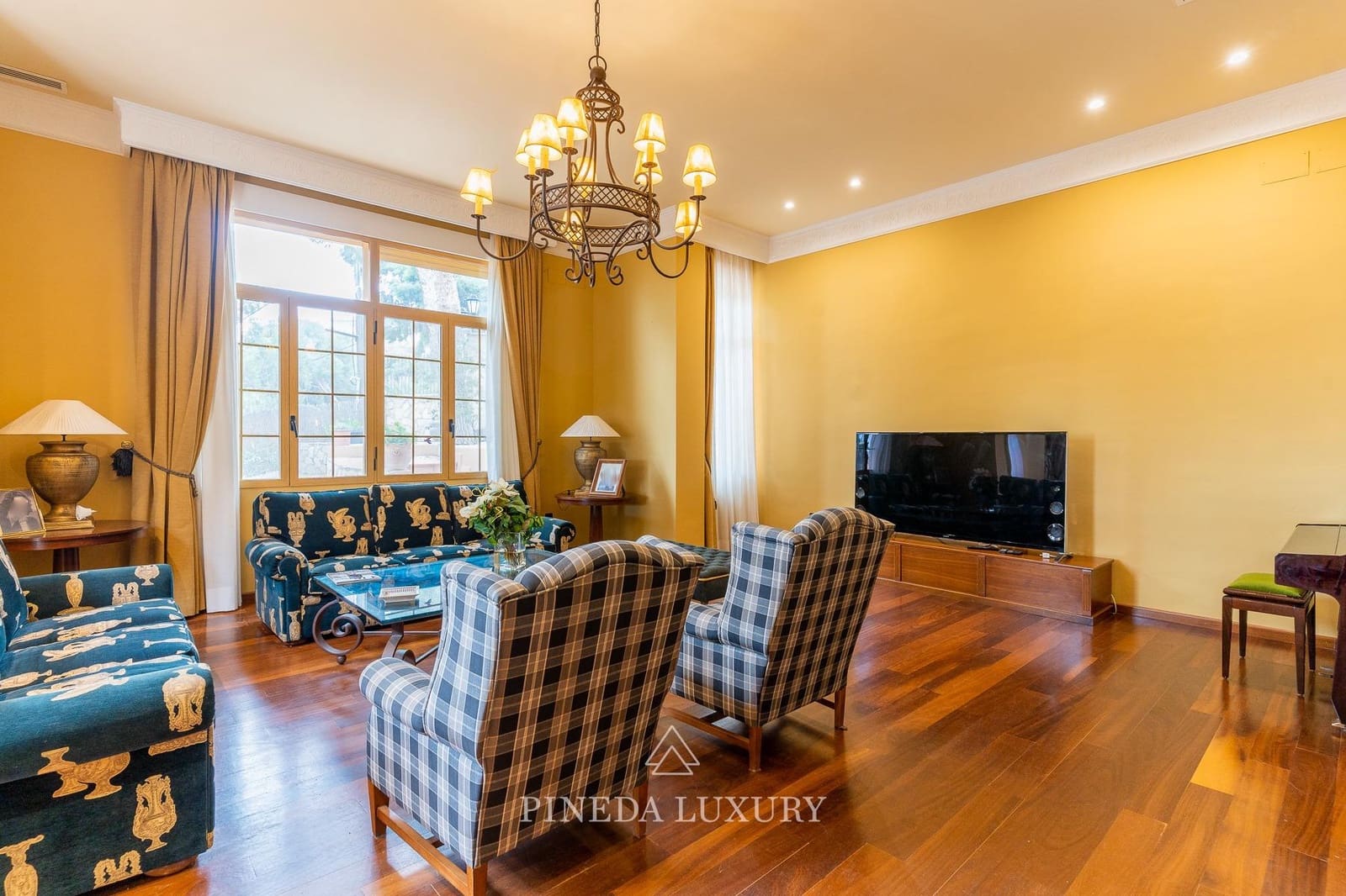 5 soverom Villa til salgs i Pucol med svømmebasseng garasje - € 1 645 000 (Ref: 9406840)