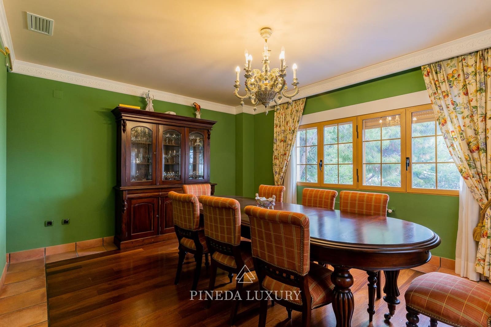 5 soverom Villa til salgs i Pucol med svømmebasseng garasje - € 1 645 000 (Ref: 9406840)