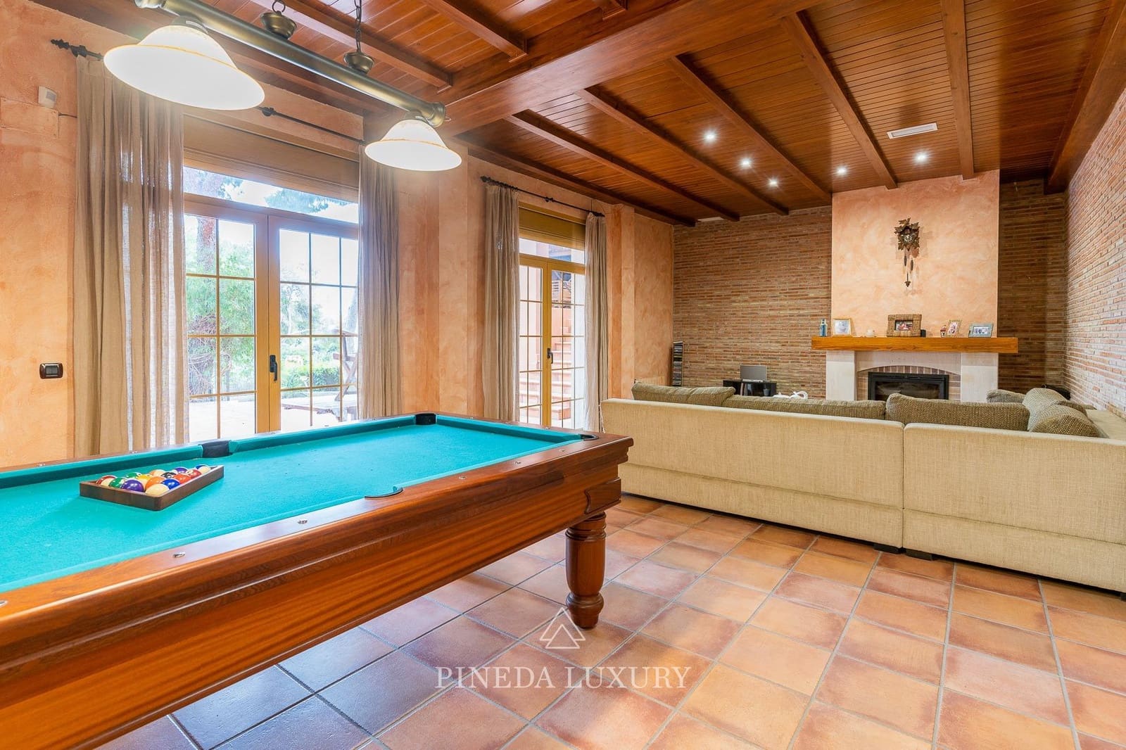 5 soverom Villa til salgs i Pucol med svømmebasseng garasje - € 1 645 000 (Ref: 9406840)