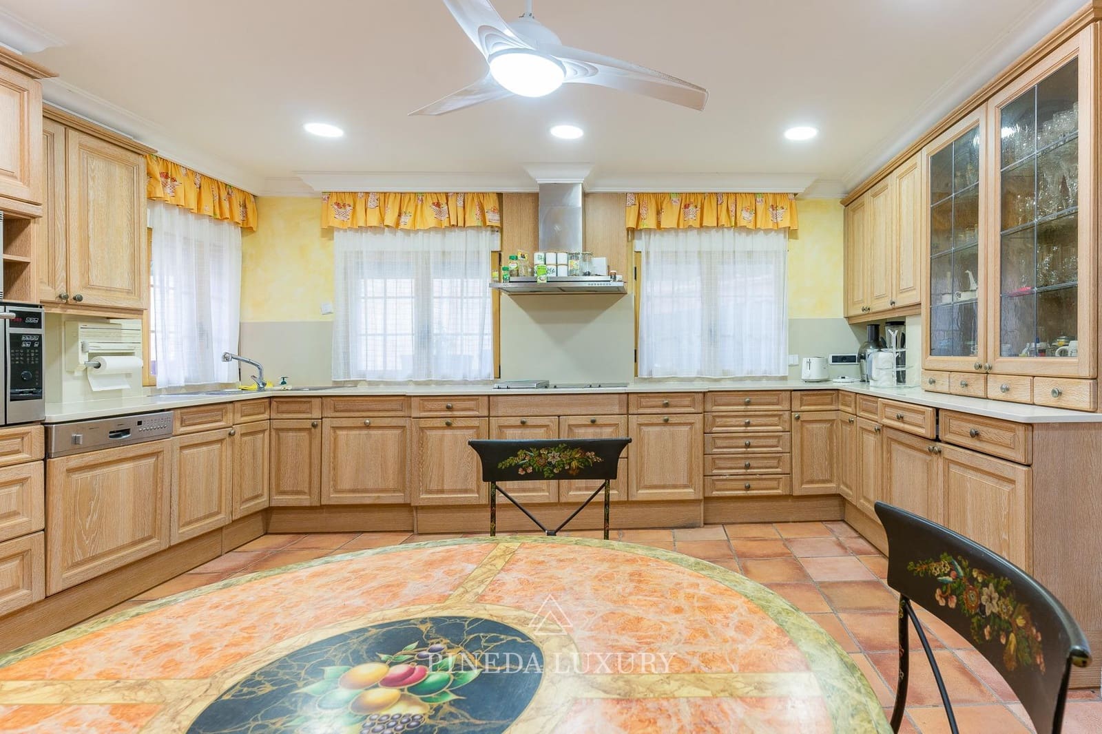 5 soverom Villa til salgs i Pucol med svømmebasseng garasje - € 1 645 000 (Ref: 9406840)