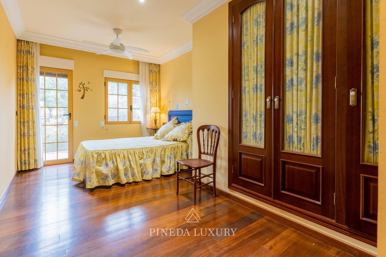 5 soverom Villa til salgs i Pucol med svømmebasseng garasje - € 1 645 000 (Ref: 9406840)