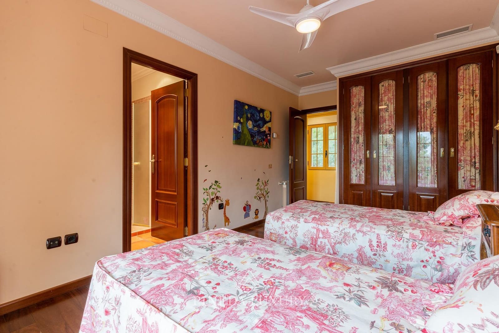 5 soverom Villa til salgs i Pucol med svømmebasseng garasje - € 1 645 000 (Ref: 9406840)