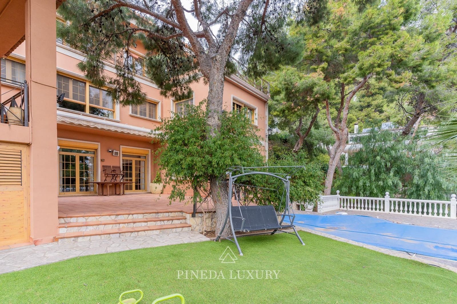 5 soverom Villa til salgs i Pucol med svømmebasseng garasje - € 1 645 000 (Ref: 9406840)