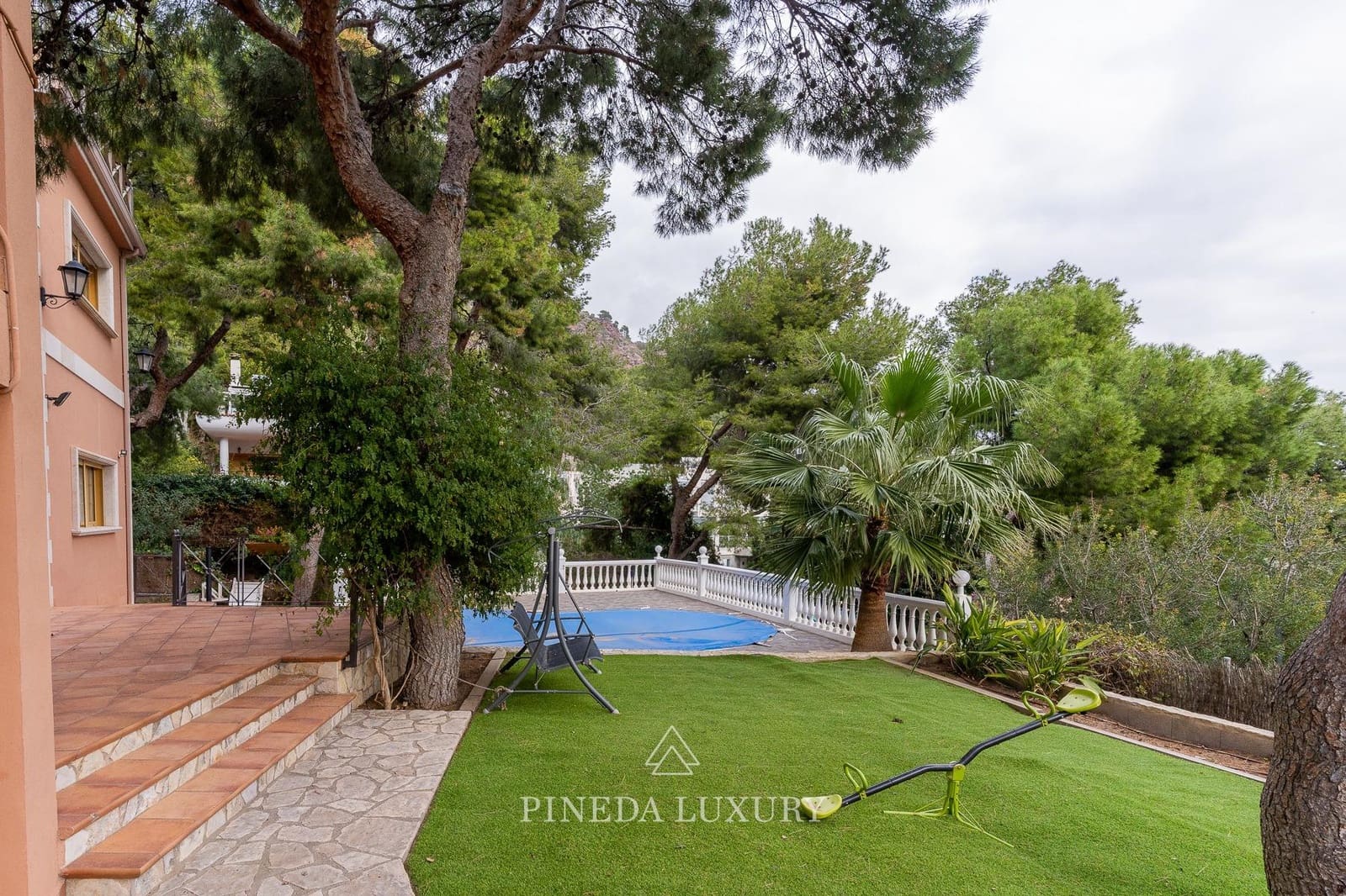 5 soverom Villa til salgs i Pucol med svømmebasseng garasje - € 1 645 000 (Ref: 9406840)