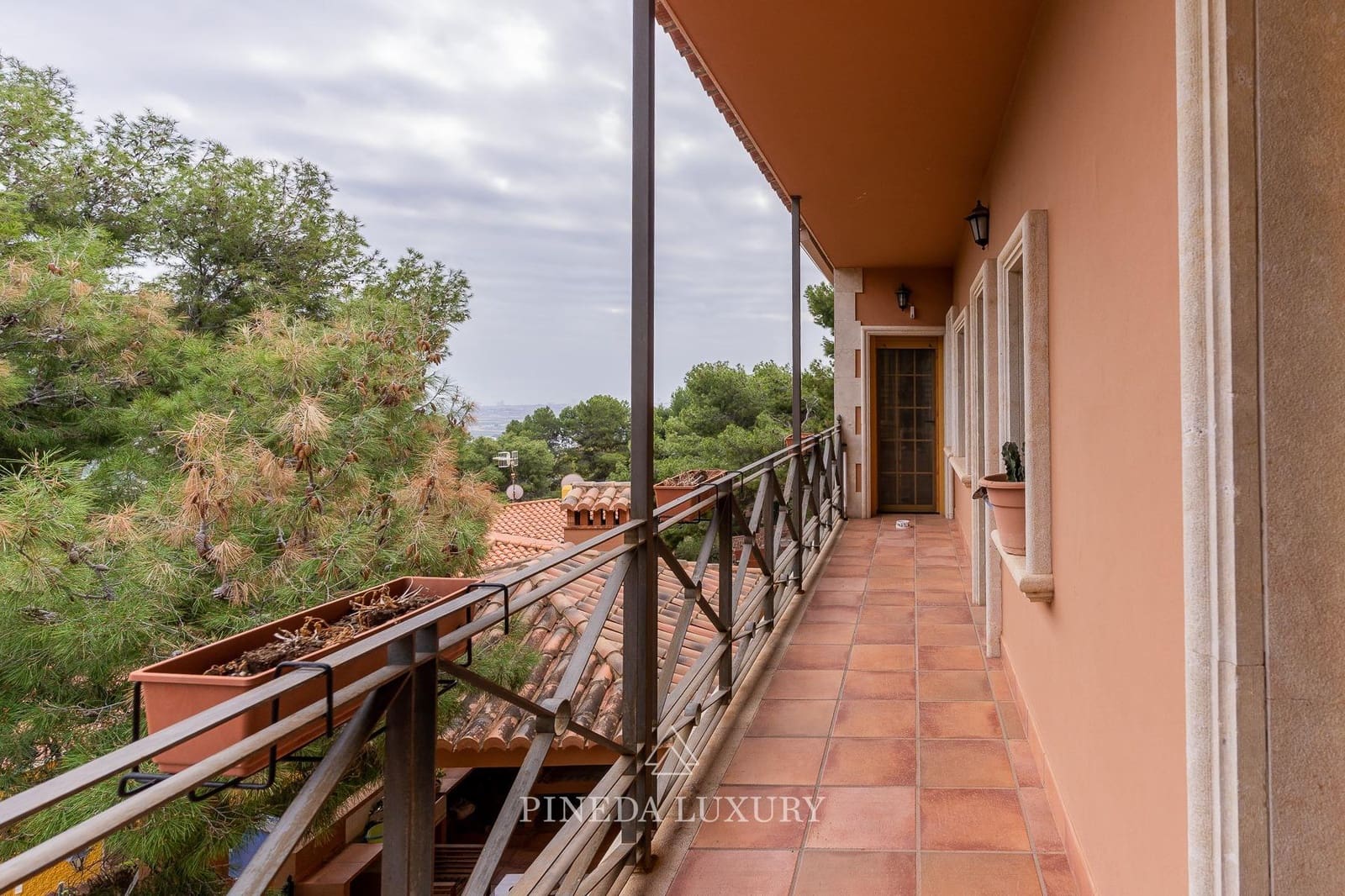 5 soverom Villa til salgs i Pucol med svømmebasseng garasje - € 1 645 000 (Ref: 9406840)