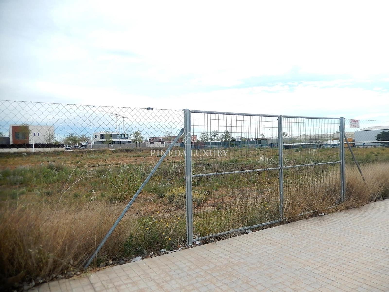 Building Plot for sale in Sagunto / Sagunt - € 587,000 (Ref: 9406844)