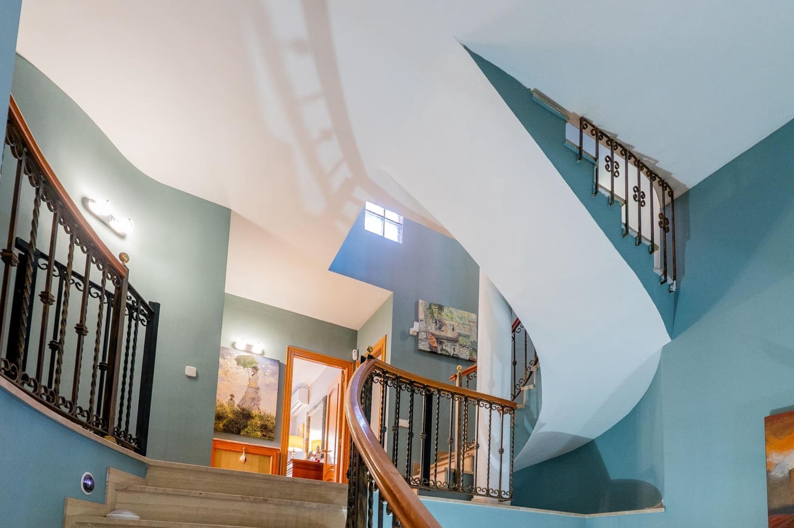 4 makuuhuone Huvila myytävänä paikassa Puig mukana 
autotalli - 1 150 000 € (Ref: 9414090)