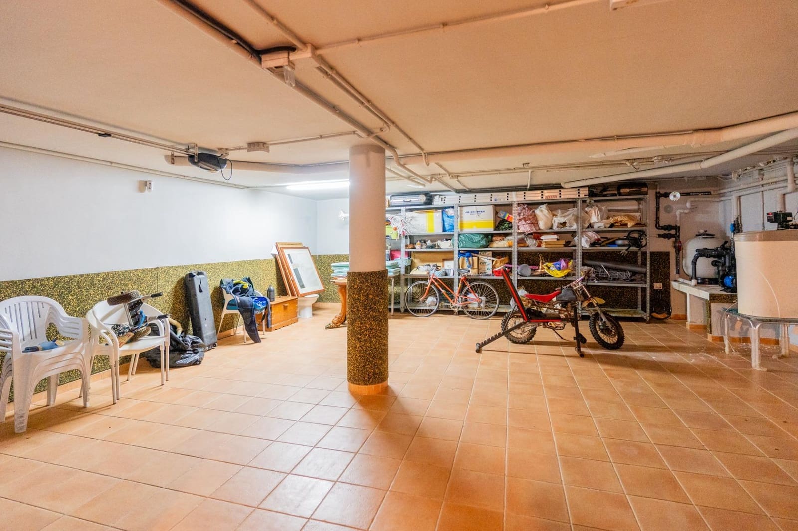 4 makuuhuone Huvila myytävänä paikassa Puig mukana 
autotalli - 1 150 000 € (Ref: 9414090)