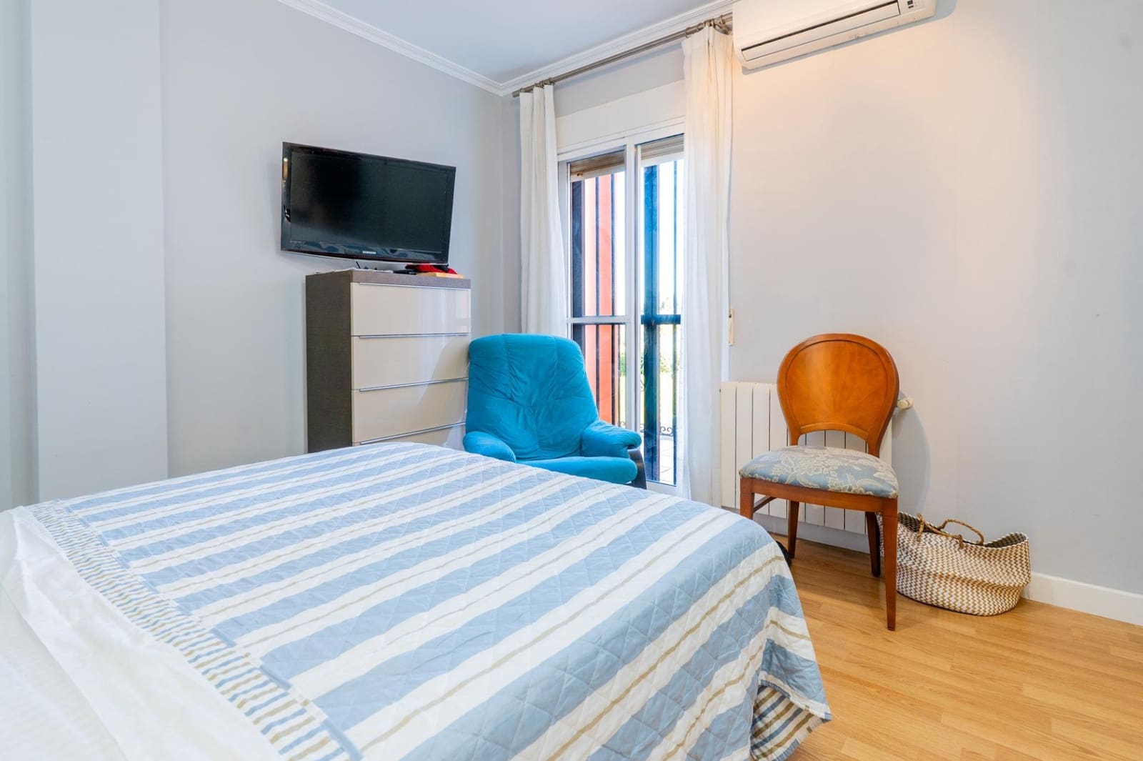 4 makuuhuone Huvila myytävänä paikassa Puig mukana 
autotalli - 1 150 000 € (Ref: 9414090)