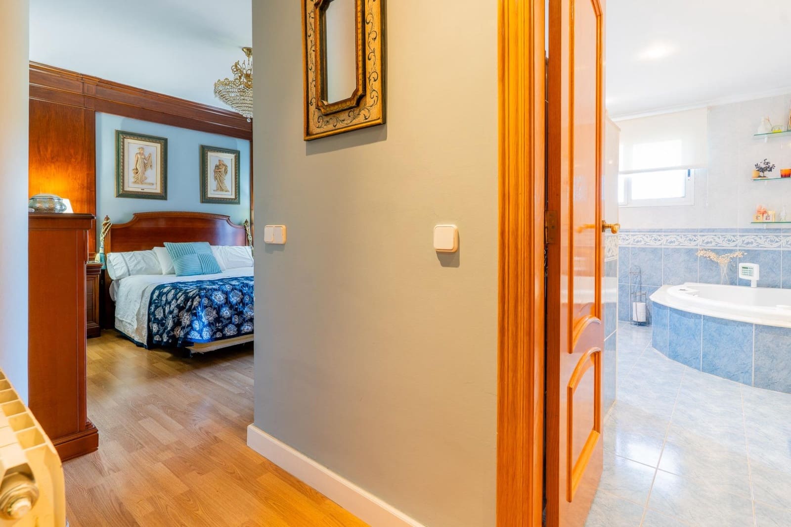 4 makuuhuone Huvila myytävänä paikassa Puig mukana 
autotalli - 1 150 000 € (Ref: 9414090)