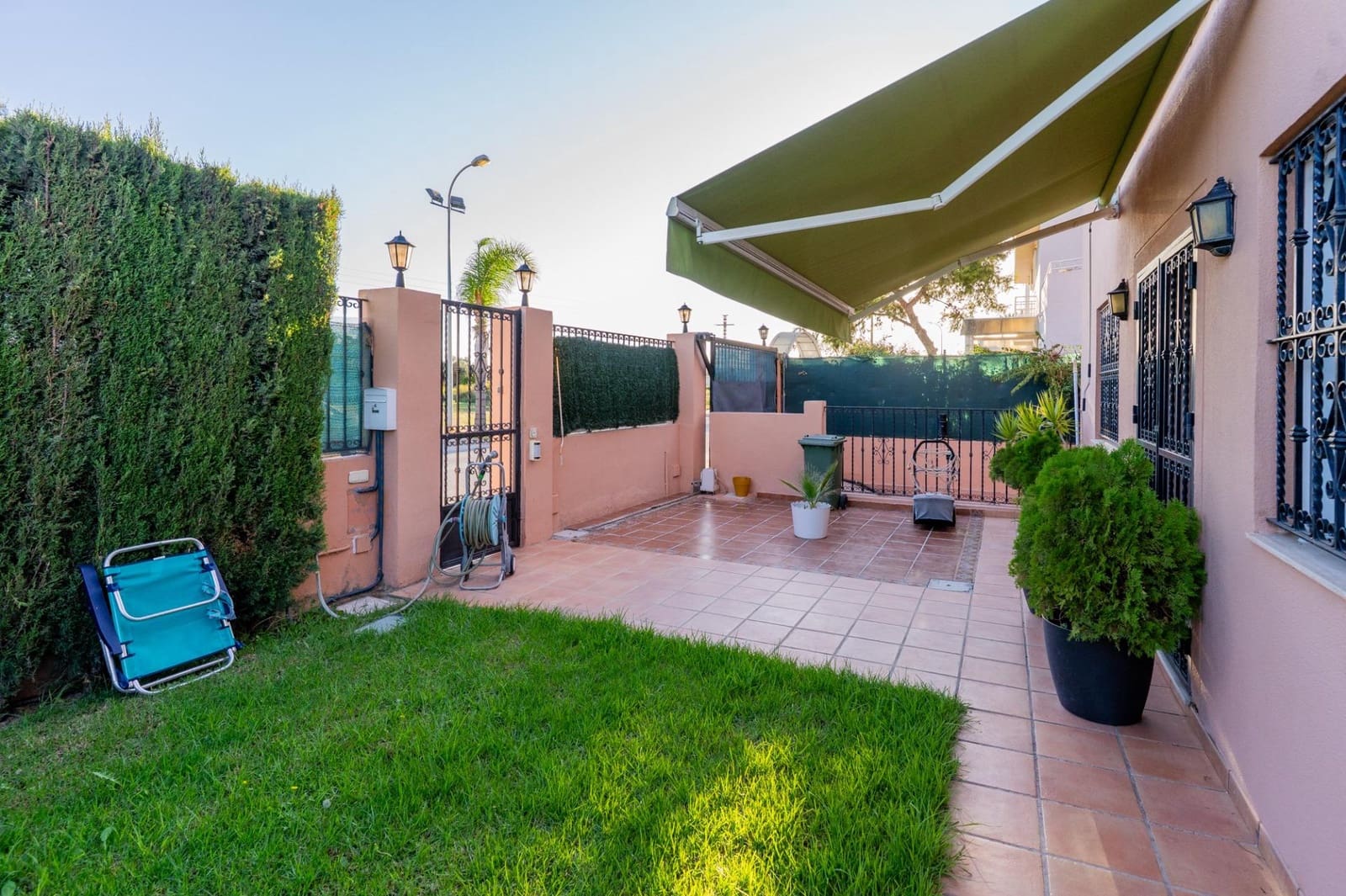 4 makuuhuone Huvila myytävänä paikassa Puig mukana 
autotalli - 1 150 000 € (Ref: 9414090)