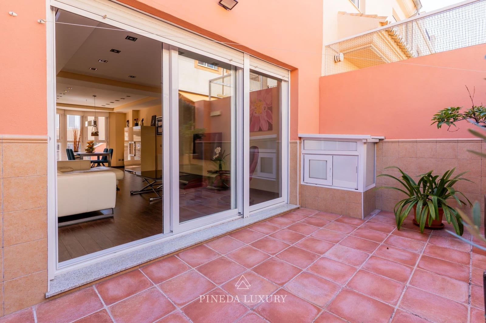 3 soverom Rekkehus til salgs i Puig med garasje - € 490 000 (Ref: 9414091)