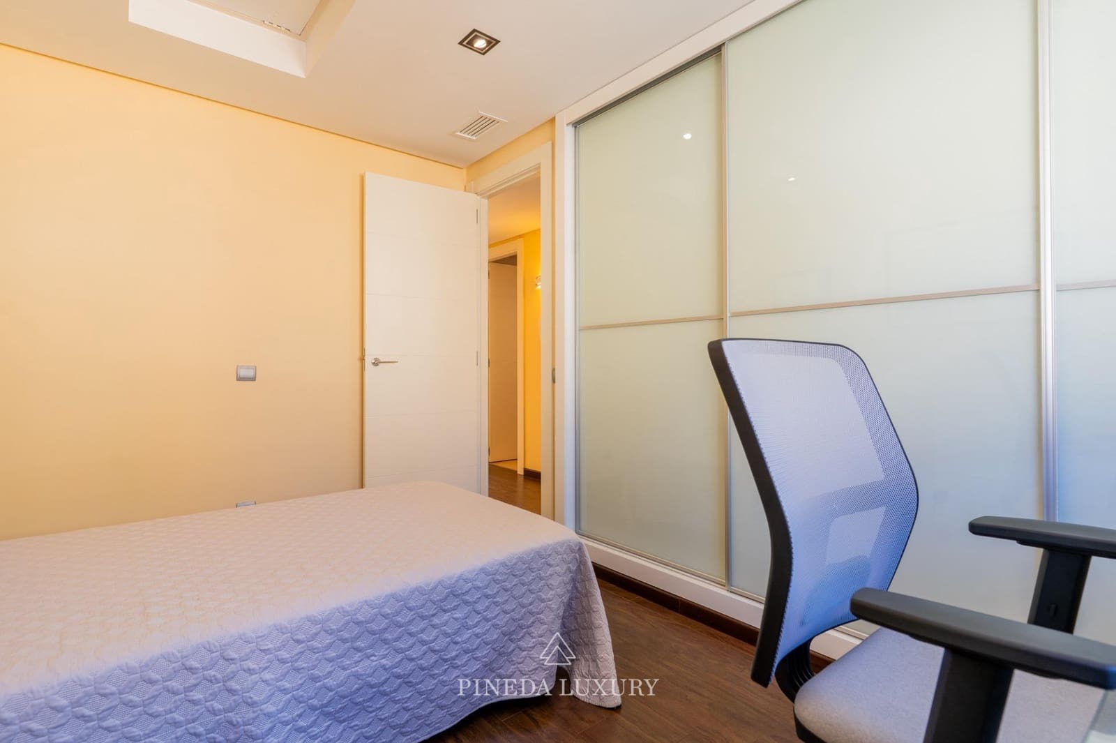 3 soverom Rekkehus til salgs i Puig med garasje - € 490 000 (Ref: 9414091)