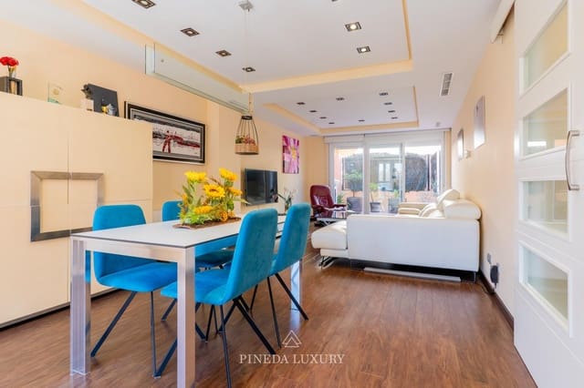 Adosado de 3 habitaciones en Puig en venta con garaje - 490.000 € (Ref: 9414091)